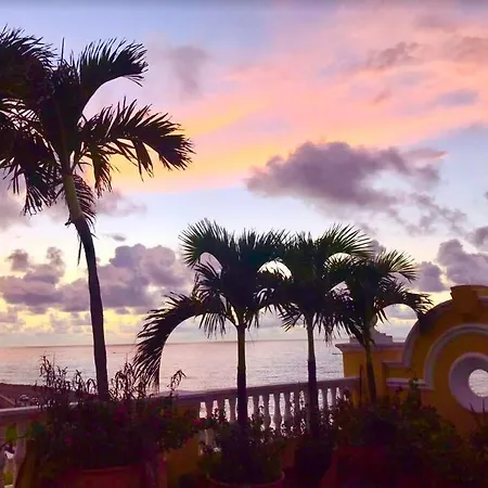 Apt. With Rooftop & Ocean View In The Old * Cartagena